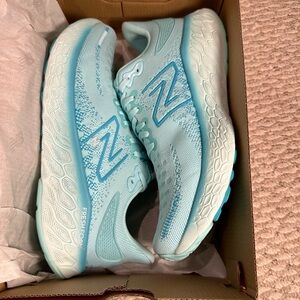 Women’s New Balance 1080 v12 Running shoes. Size 10